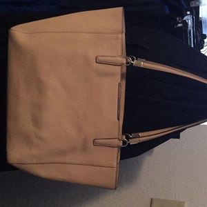 Coach bag- reposhing